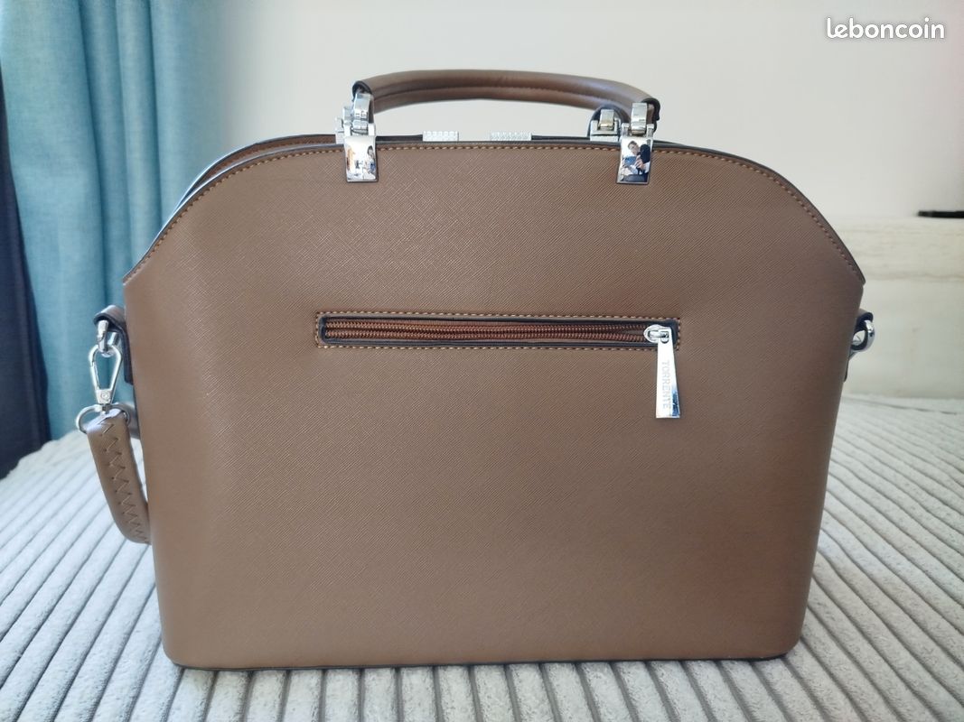 Sac à Main Torrente Marron Clair - Cuir - Style Bandoulière - Neuf Avec Défauts