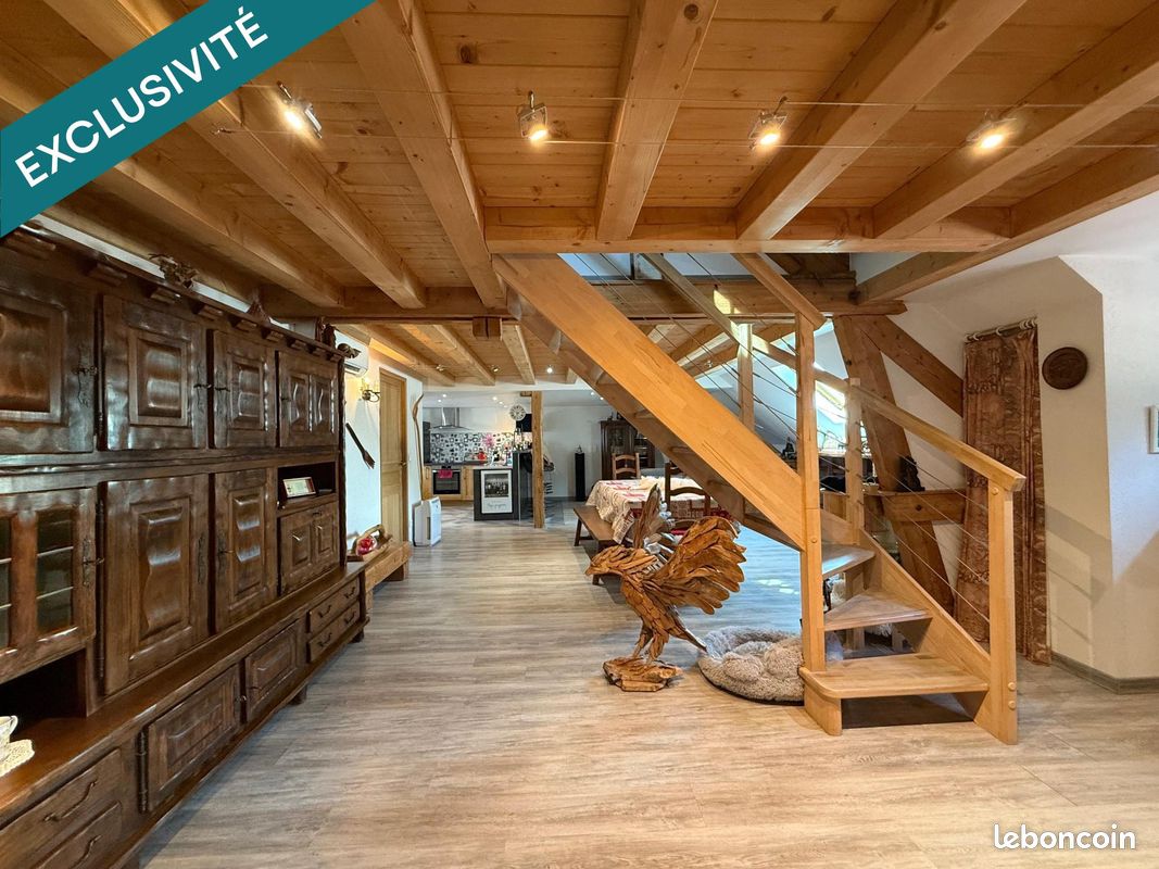Appartement 7 pièces 161 m² · à Scionzier · 161 m² · 337 000 €