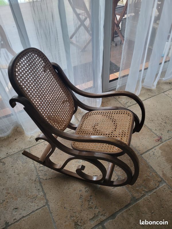 Rocking chair vintage enfant bois et rotin (image 1)