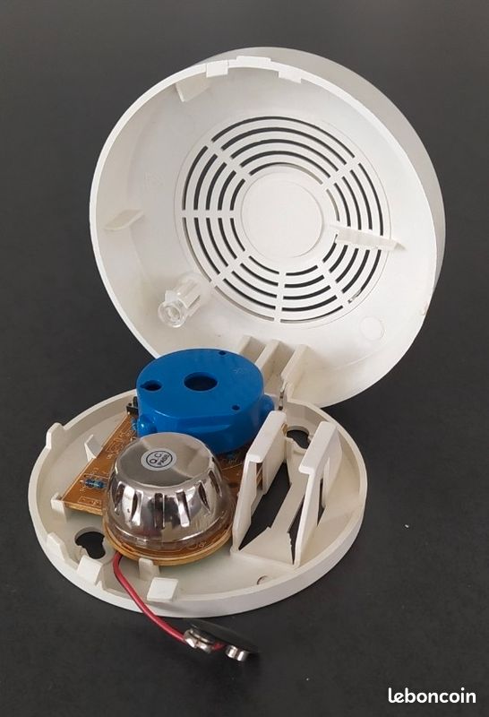 Détecteur de fumée CE (made in UK) fonctionnant avec pile changeable - lot de 5 unités possible (image 6)