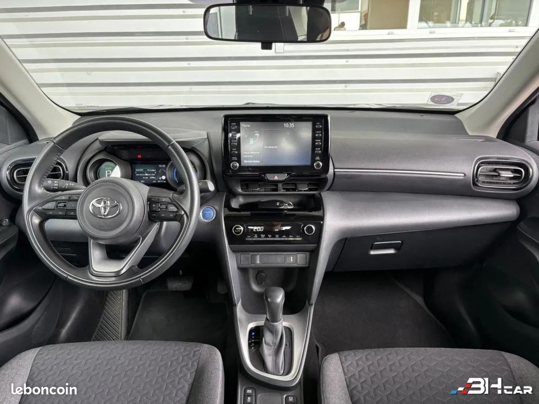 Toyota Yaris CROSS 116H HYBRID DYNAMIC MY22 CAMERA DE RECUL (image 11)