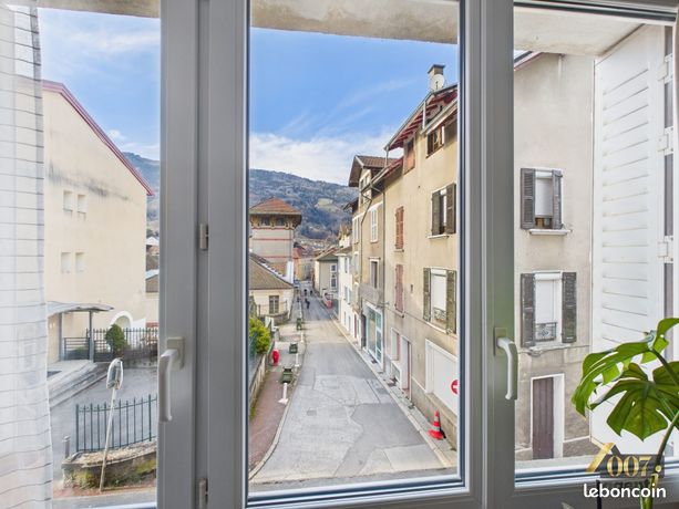 Appartement 4 pièces 77 m²