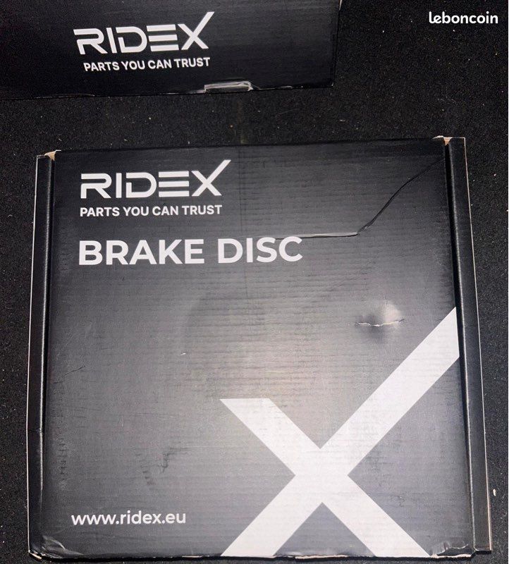 RIDEX Disques Et Plaquettes De Freins Essieu Arrière Avec Roulement - Compatible VW Golf, Seat Leon, Peugeot 308