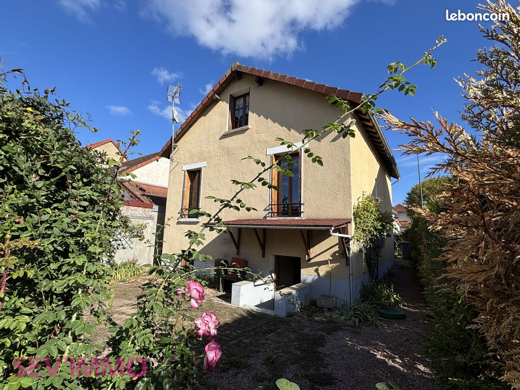 Maison 4 pièces 73 m² · à Saint-Germain-des-Fossés · 73 m² · 127 000 €