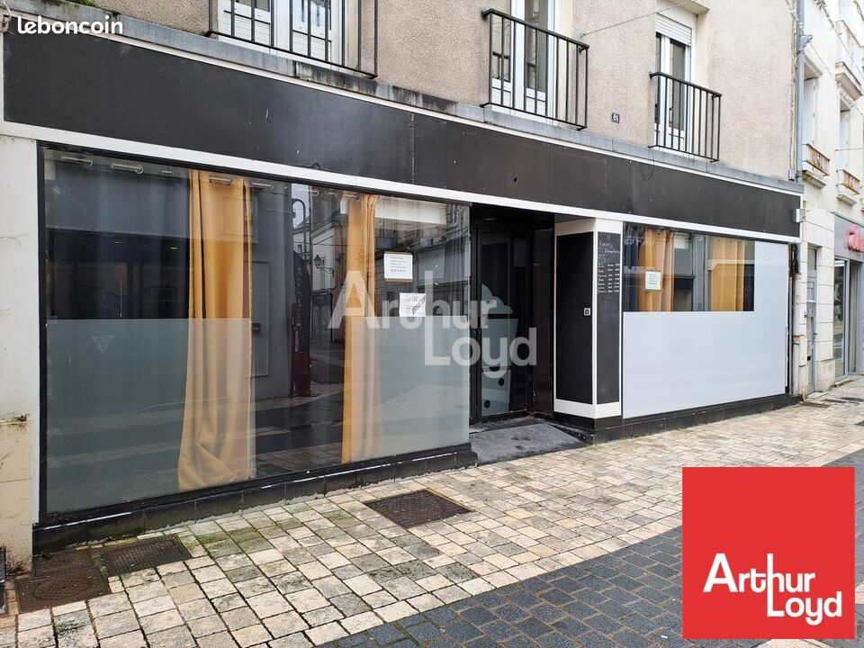 Local commercial 148 m² CHATELLERAULT (image 2)