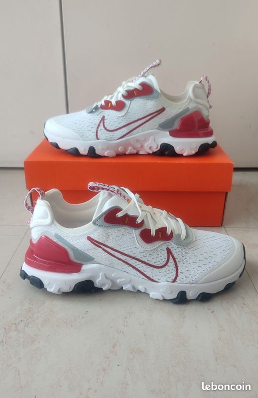 Nike React Vision blanche taille 38 (image 1)