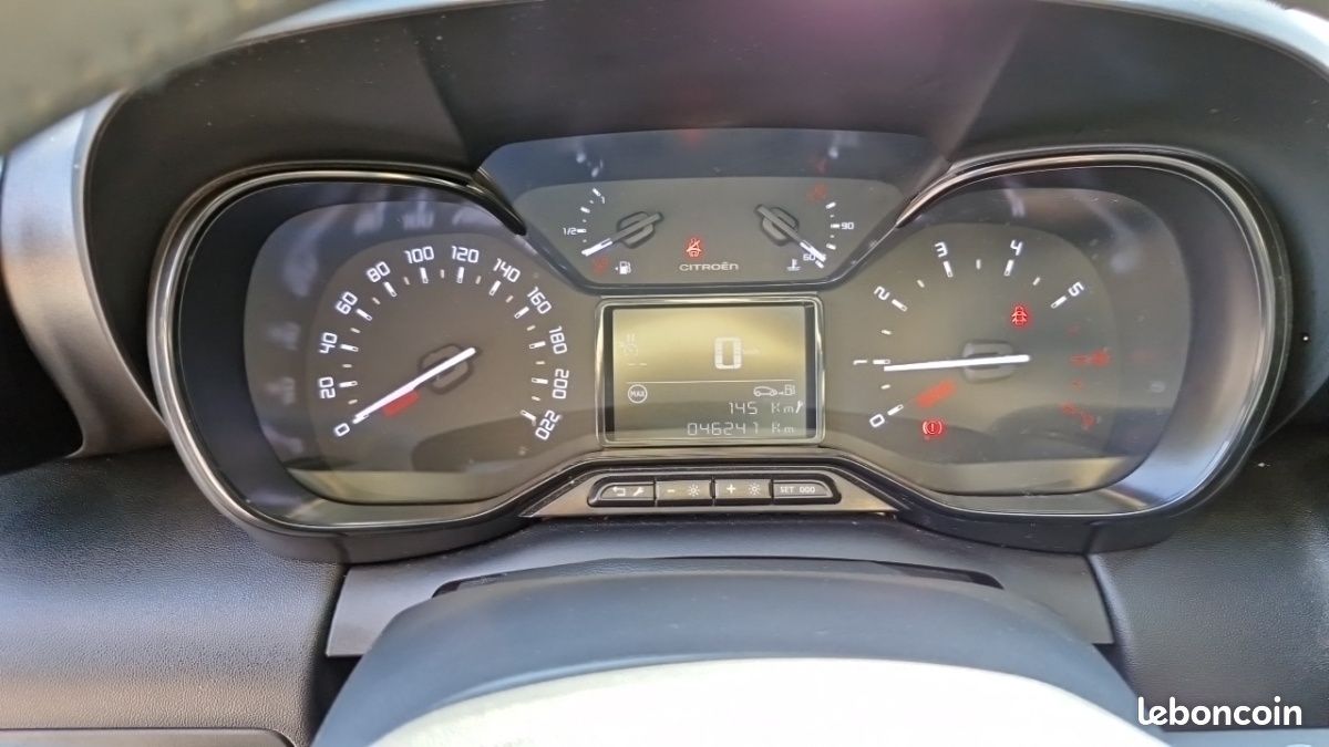 Citroën C3 Aircross PureTech 110 S&S BVM6 Feel Pack (image 17)