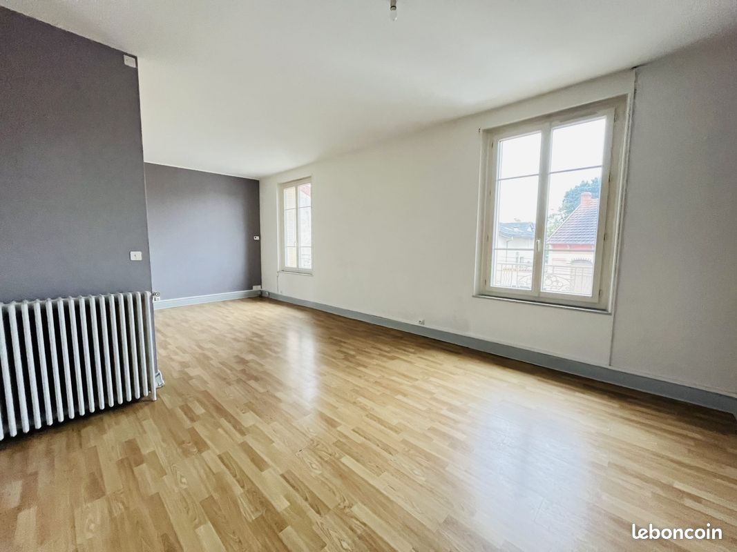 Appartement 4 pièces 92 m² · à Montluçon · 92 m² · 60 300 €