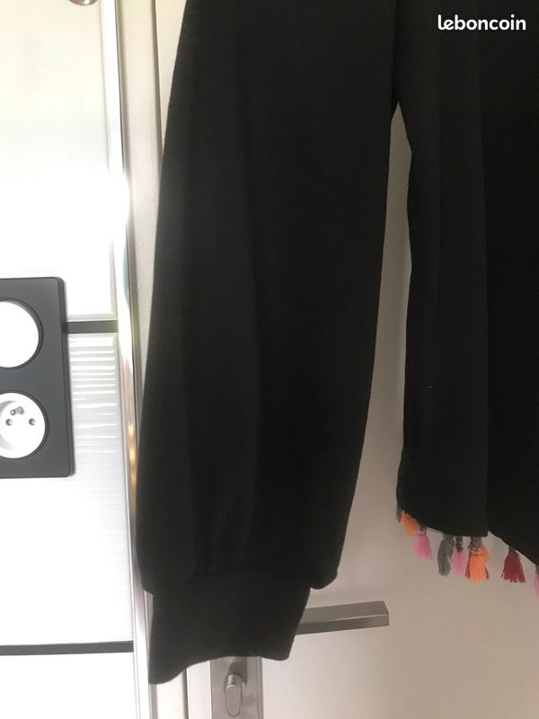 Sweat noir franges SHEIN (image 3)