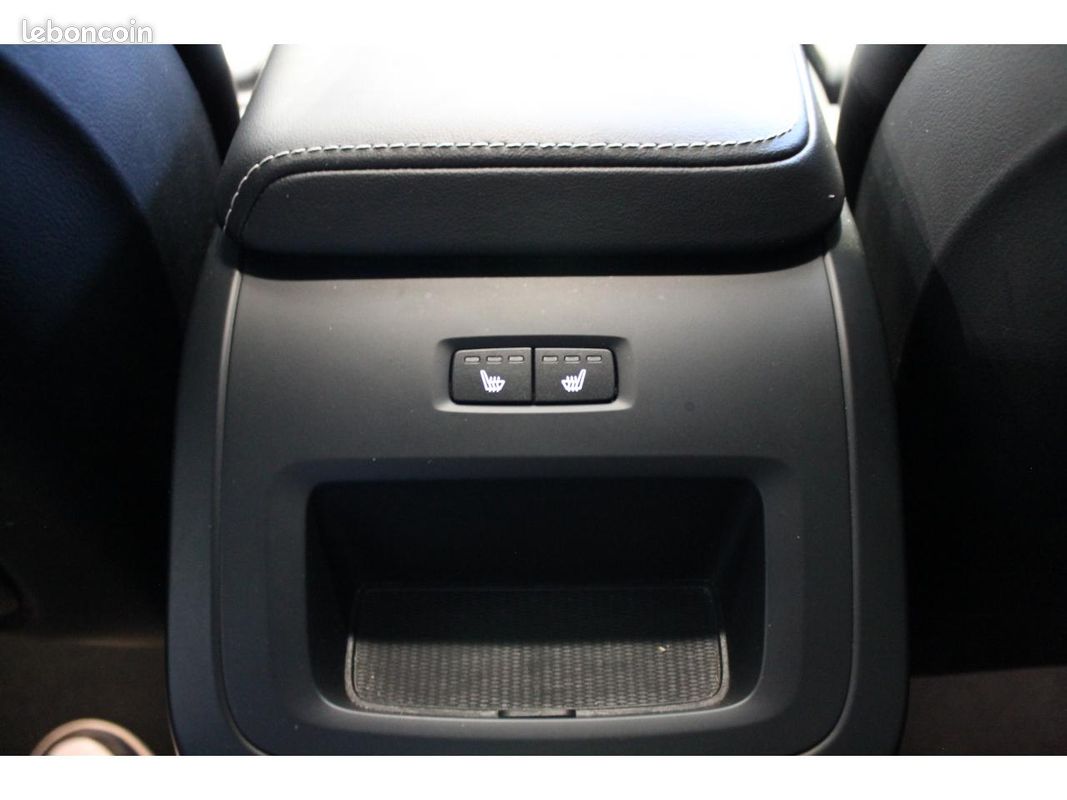 VOLVO XC60 T8 AWD - Polestar Engineered Garantie Constructeur / Caméra 360 / Sièges chauffants (image 19)