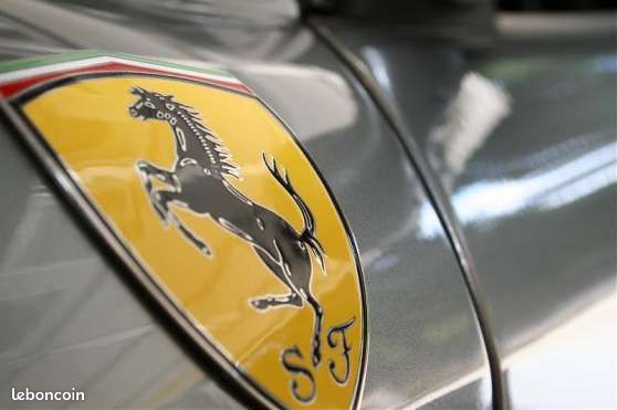 Ecussons Ferrari,Lamborghini,Maserati ,en métal (image 2)
