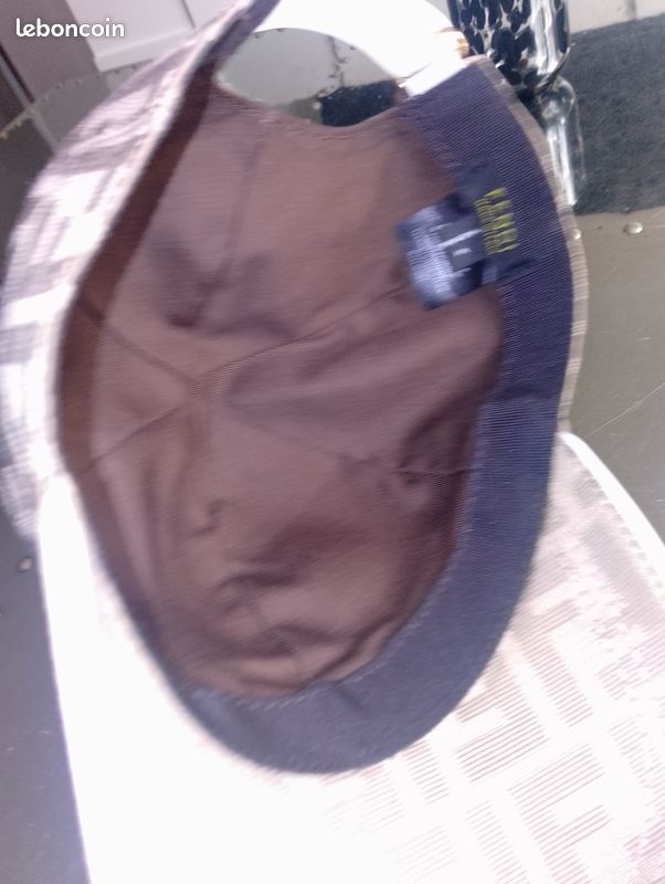 Casquette Fendi comme neuf original 100 (image 4)