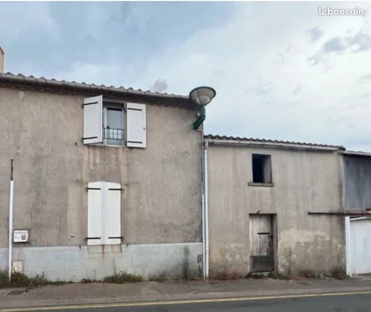 Maison 3 pièces 80 m² · à La Chaize-le-Vicomte · 80 m² · 78 000 €