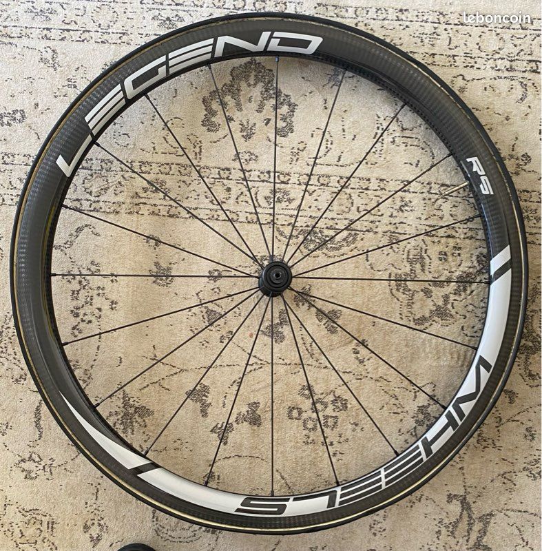 Roue carbone boyau d'occasion - Vélos