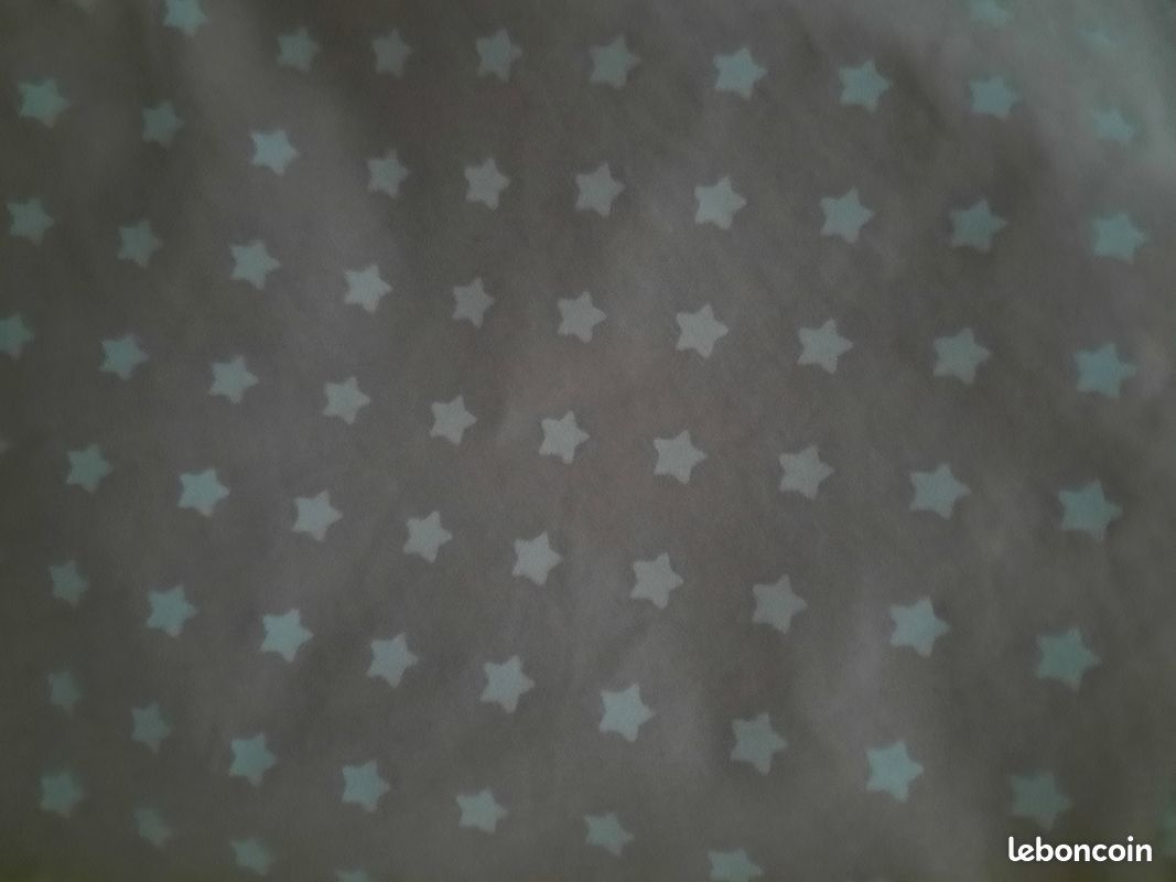 Bavoir rose étoiles blanches neuf (image 4)