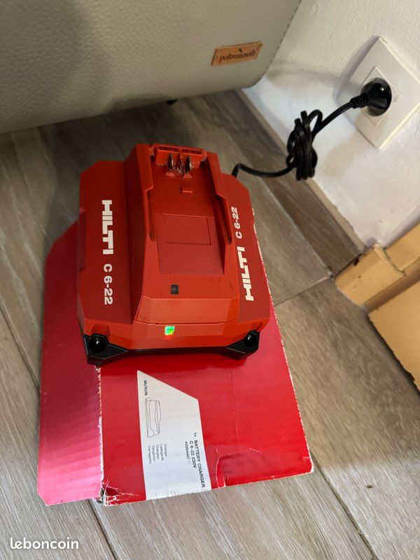 Chargeur HILTI Nuron C6-22 230V neuf, + transmetteur Bluetooth, d’occasion en très bon état, en parfaite état de fonctionnement Prix 130 envoi possible (image 6)