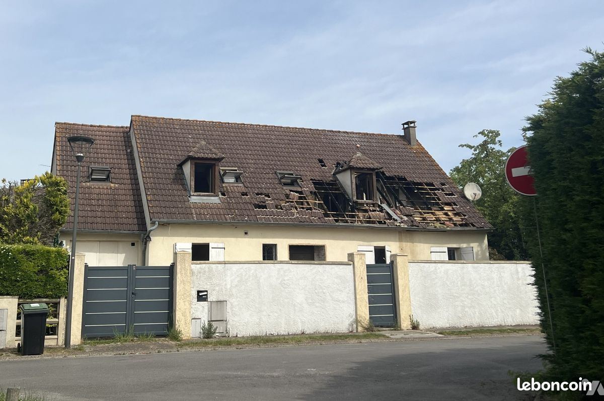 Maison 8 pièces 180 m² · à Pont-Sainte-Maxence · 180 m² · 80 000 €