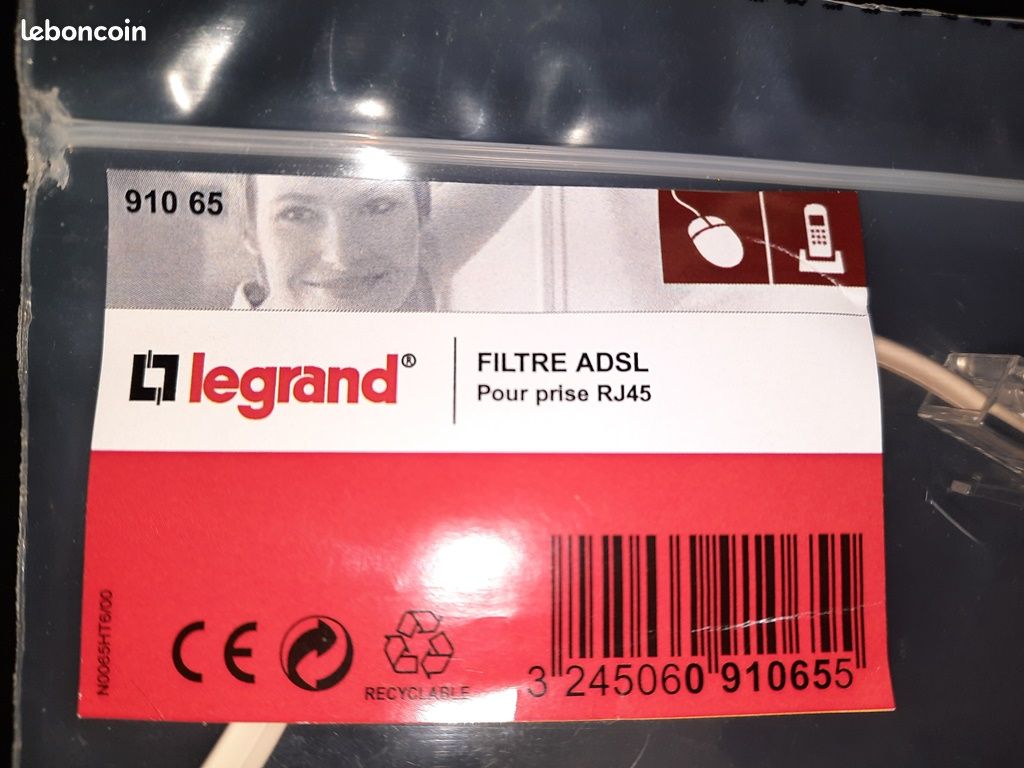 Matériel NEUF LEGRAND : ref 91065 filtre ADSL RJ (val 30e) (image 2)