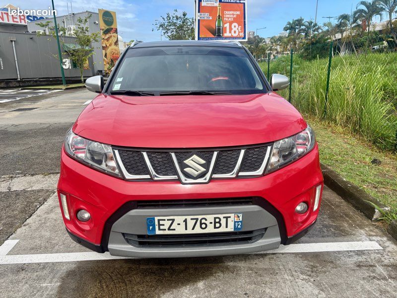 Suziki vitara/2018/essence/7ch (image 1)