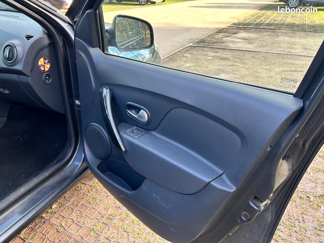 DACIA SANDERO SCe 75 City + CLIM (image 24)