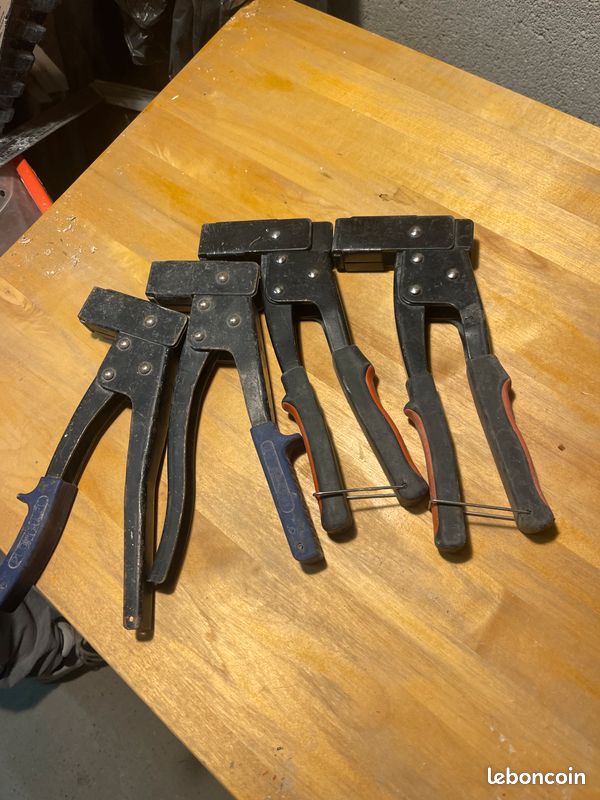 Pince professionnelle pour cheville à expansion (image 1)