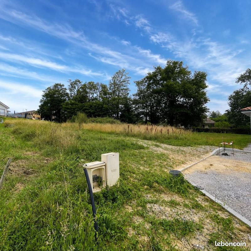 Terrain 897 m² Pouillon · 59 000 €