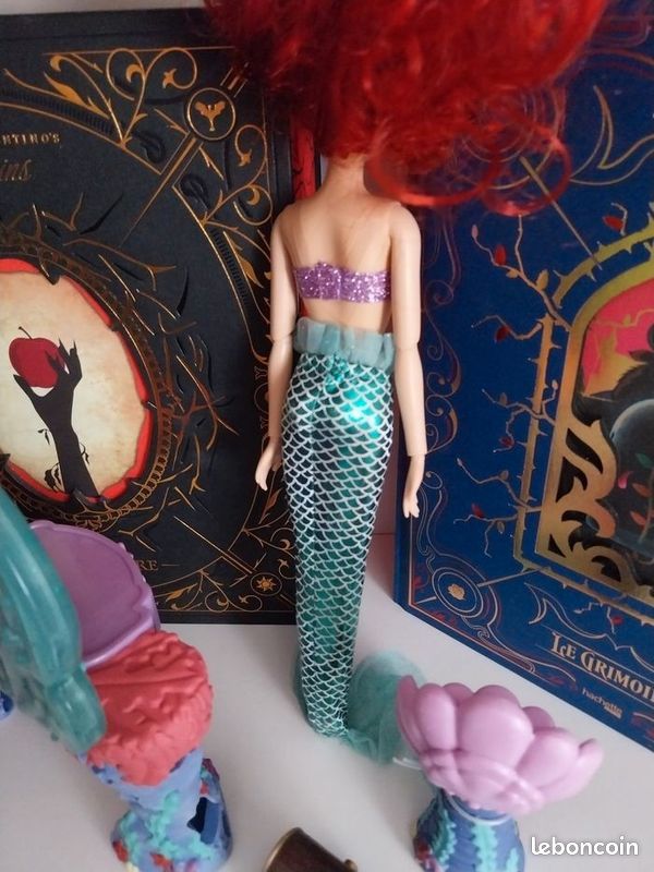 Poupée Ariel en sirène et sa coiffeuse vanity set- Coffret Disney La Petite Sirène (image 4)