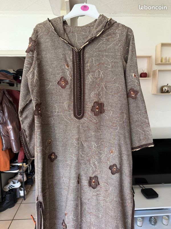 Jelaba artisanale faite à la main – Taille S/M (image 1)