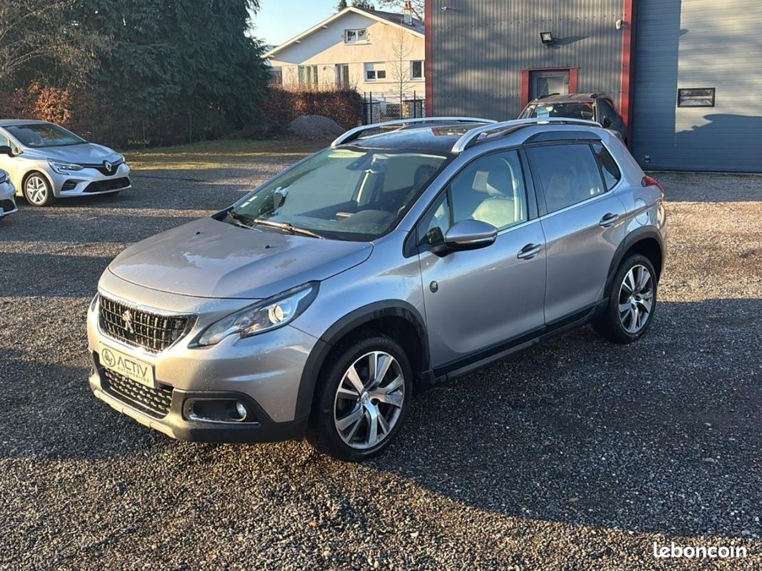 PEUGEOT 2008 1.2 puretech 110 crossway (image 1)