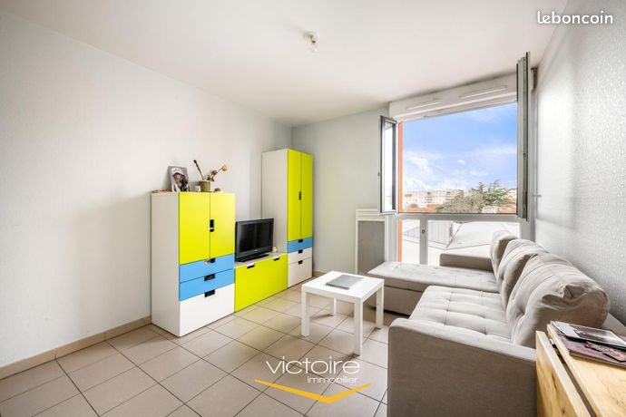 Studio 1 pièce 20 m² — 1