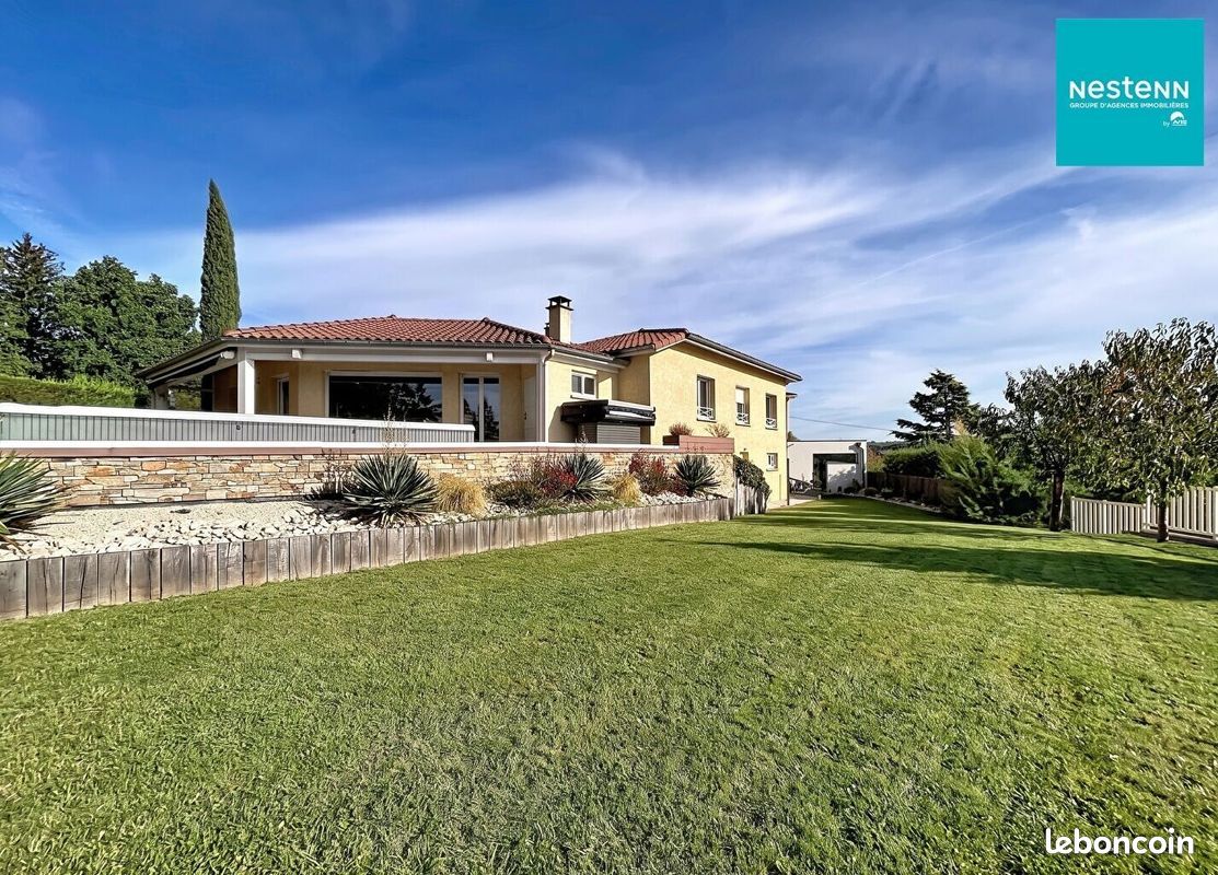 Maison 7 pièces 172 m² · à La Fouillouse · 172 m² · 674 000 €