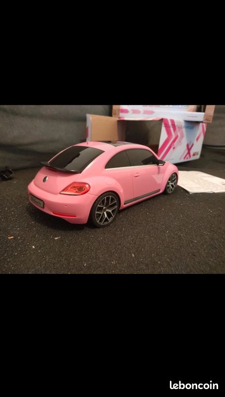 FORMIZON Voiture Télécommandée Rose Coccinelle 1:18 - 4x4 Tout-Terrain, 2 Batteries, Phares LED, Idéale Cadeau Fille 3-12 Ans