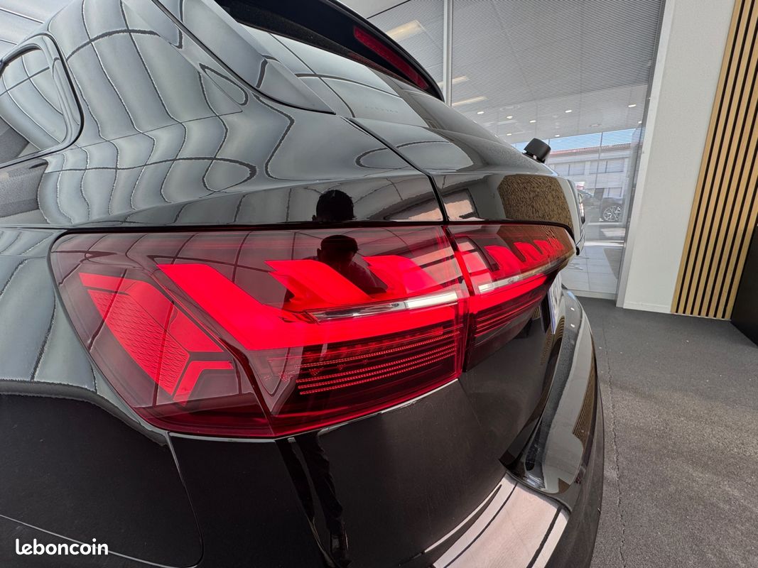 AUDI A4 Avant 40 TDI 204 S tronic 7 S line + Matrix LED + Pack Noir + Sieges electr. Massants + Pack Assit route (image 21)