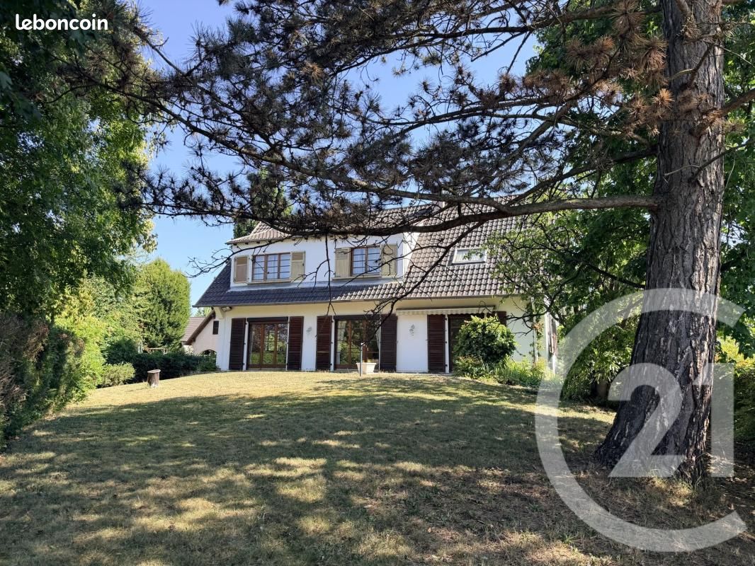 Maison 8 pièces 187 m² · à Lingolsheim · 187 m² · 549 000 €