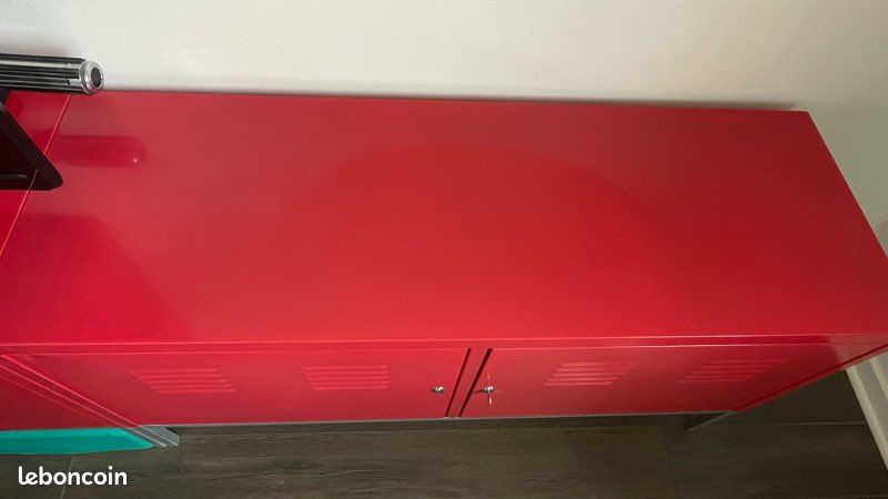 Casier métal IKEA rouge (image 2)