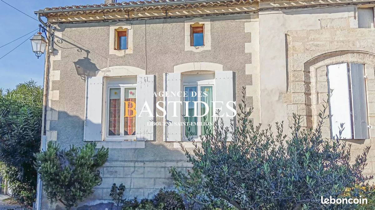 Maison 5 pièces 112 m² · à Les Billaux · 112 m² · 158 000 €