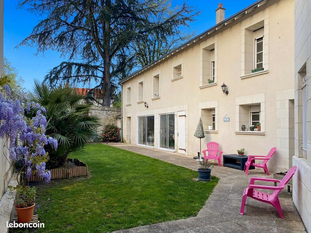 Maison 8 pièces 260 m² · à Châtellerault · 260 m² · 336 000 €