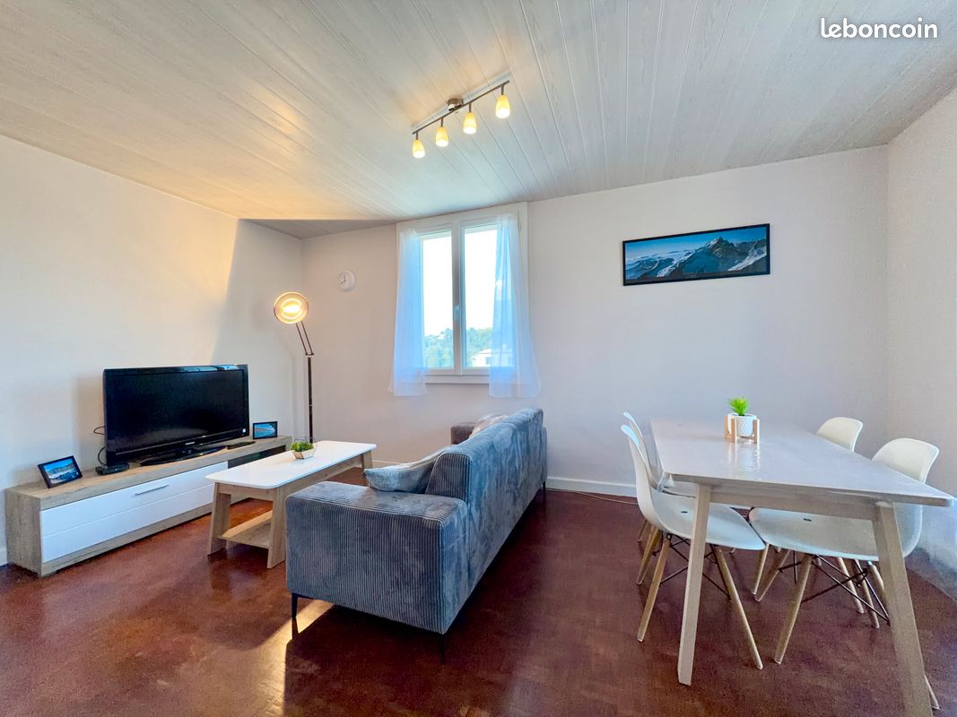 Appartement 3 pièces 56 m² · à Aix-les-Bains · 55,9 m² · 1 000 €