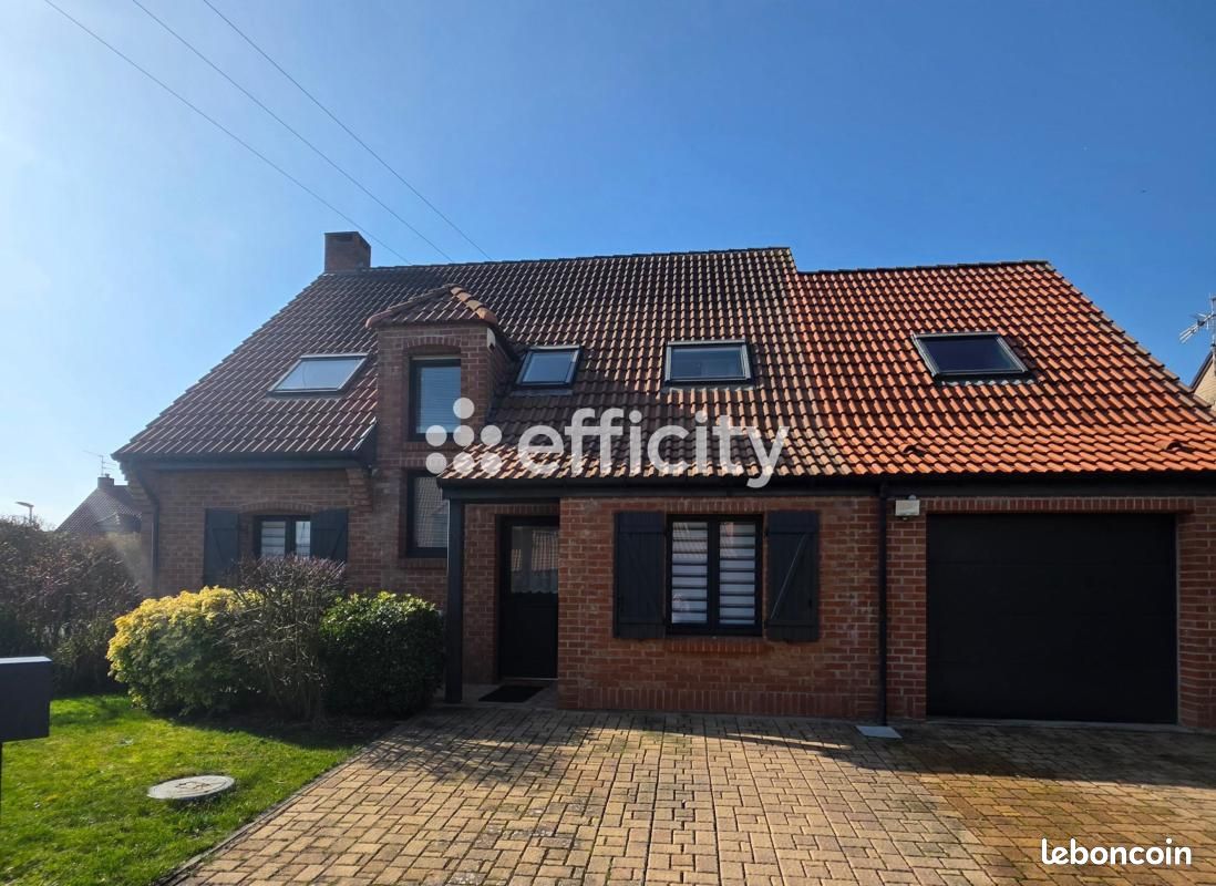 Maison 8 pièces 140 m² · à Gondecourt · 140 m² · 415 000 €