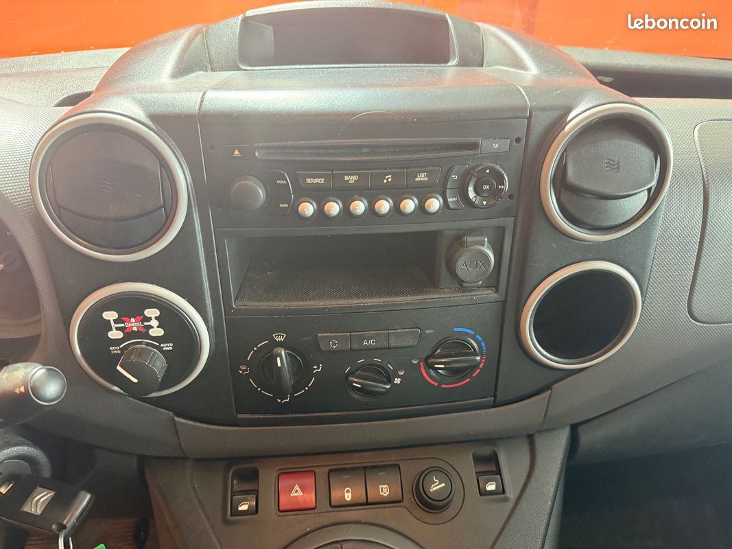 Citroen berlingo fourgon xl bluehdi 100 club (image 10)