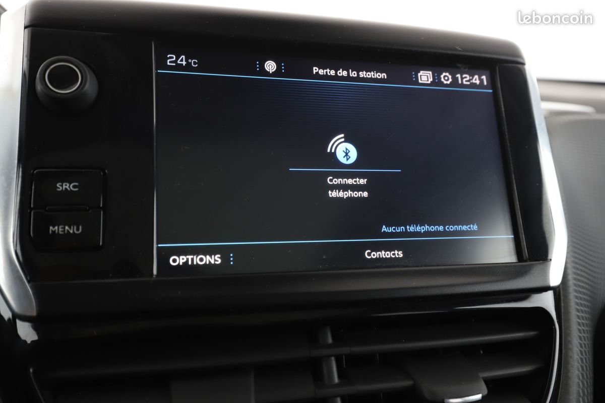 Peugeot 2008 1.2 PureTech Allure EAT6 110 ch (image 18)