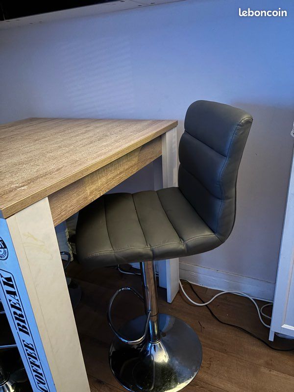 Table Salon haute avec Tabouret (image 3)