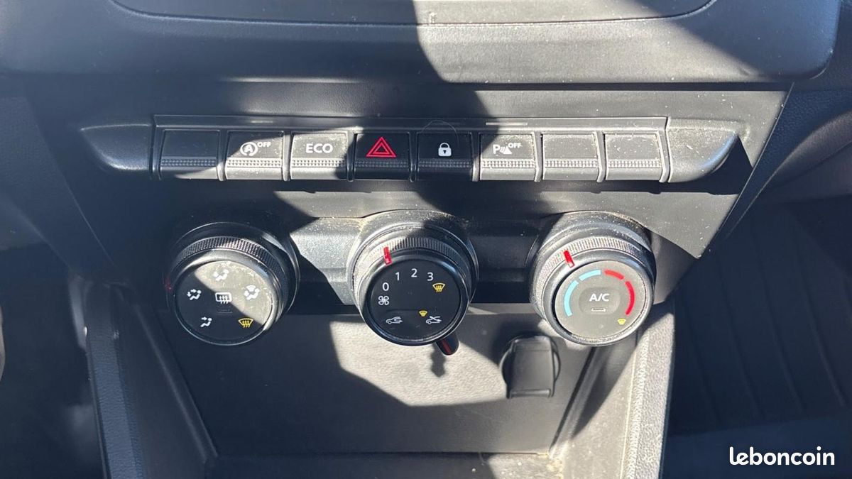 Dacia Duster ECO-GPL/ESS 100 4x2 Essentiel - 5P (image 19)