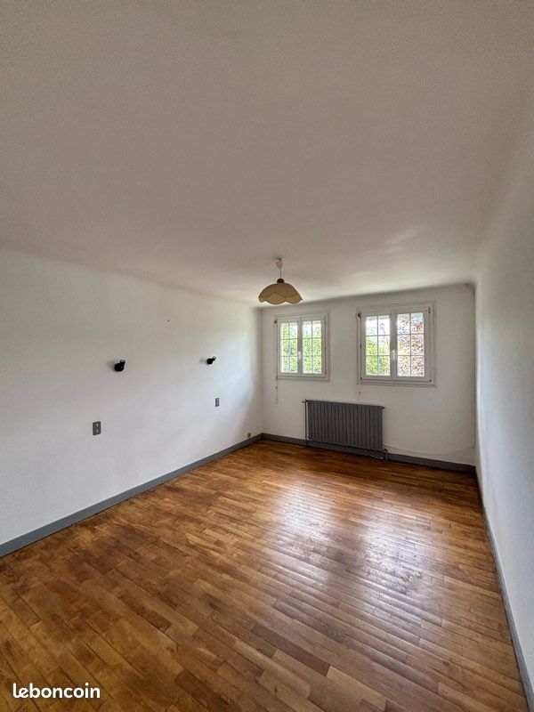 Maison familiale lumineuse – 140 m² avec grand jardin – Centre de Merdrignac (image 12)