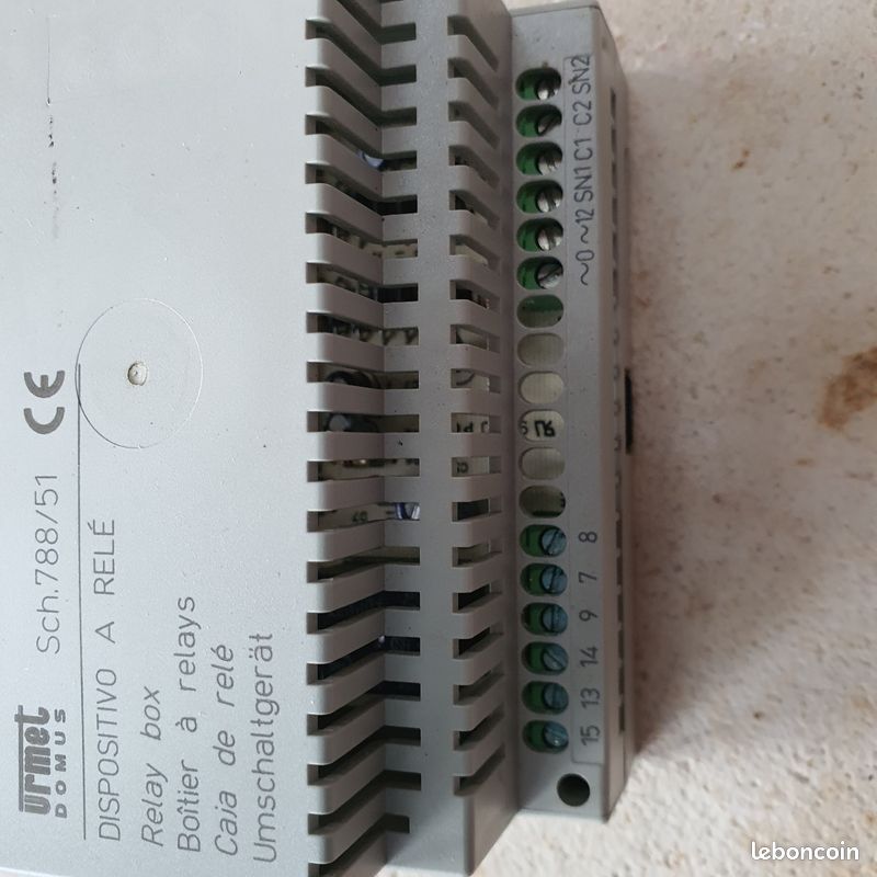 Dispositif URMET de gestion automatique de 2 platines de rue (image 3)