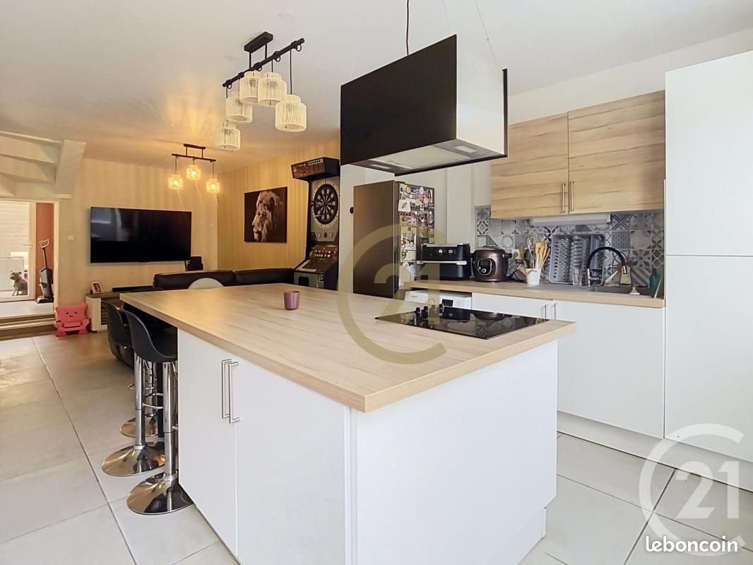 Maison 5 pièces 83 m² · à Bolbec · 83 m² · 108 000 €