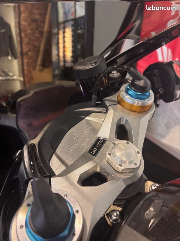 Triumph SPEED TRIPLE 1200 RR EDITION BREITLING (image 7)