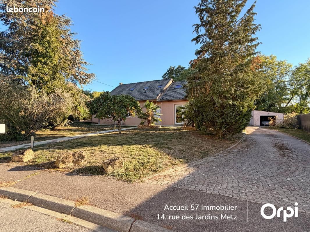 Maison 6 pièces 173 m² · à Helstroff · 173 m² · 339 000 €