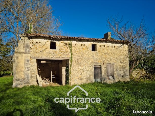 Grange 1 pièce 33 m²
