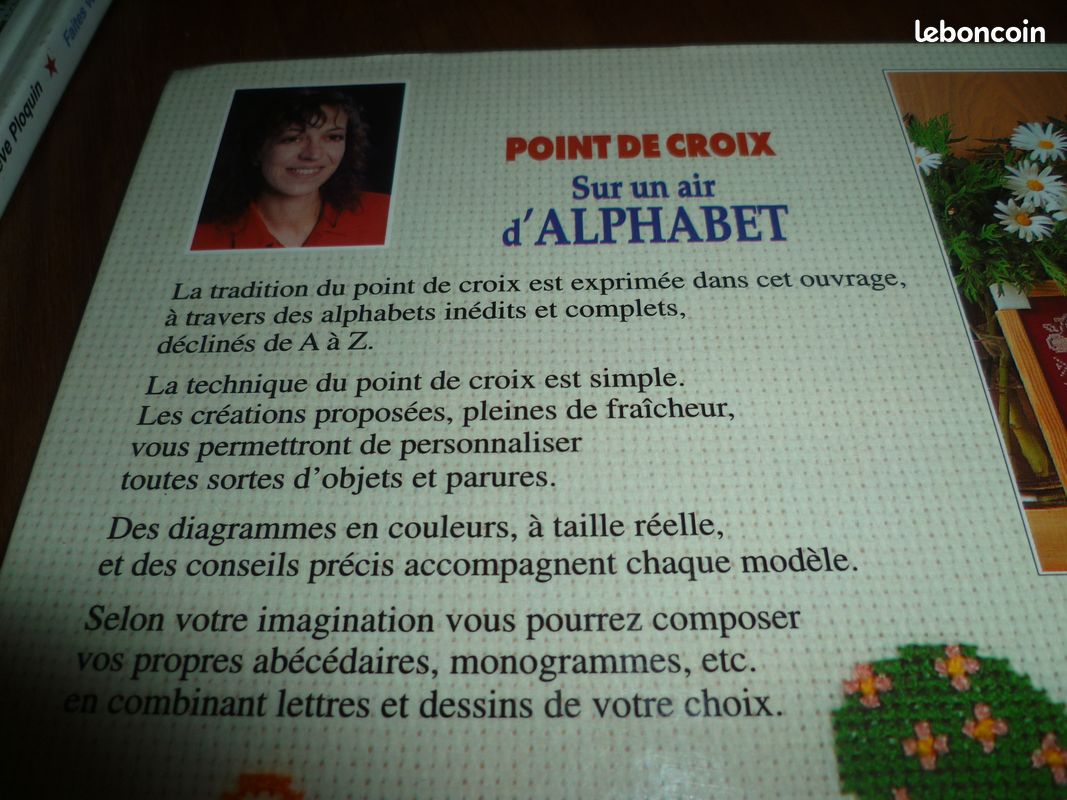 Point de croix (frises et bordures) sur alphabet (image 2)